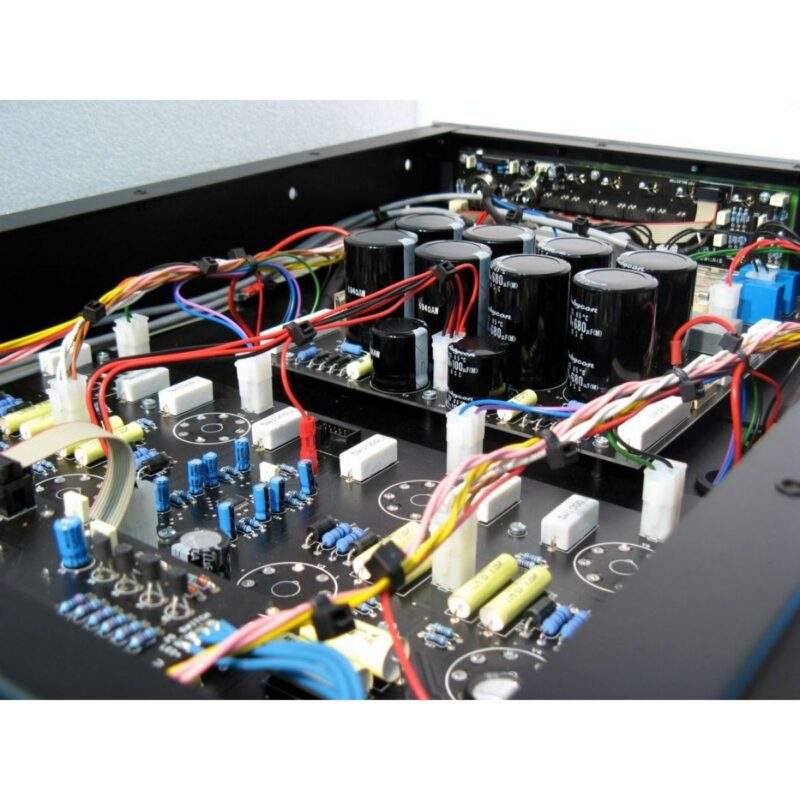 Лампови Крайни Моно Усилватели Synthesis Metropolis NYC500 AudioArte Лампови Крайни Моно Усилватели Synthesis Metropolis NYC500 AudioArte