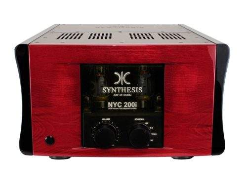 Synthesis High-End усилвател произведен в Италия