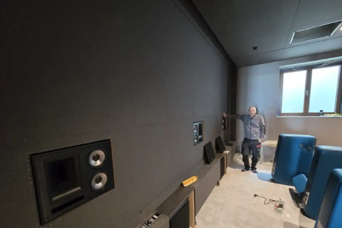 wall speakers