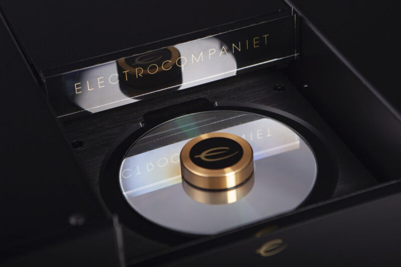 ELECTROCOMPANIET EMC 1 MKV референтен CD плейър top loading аудиофилски дизайн